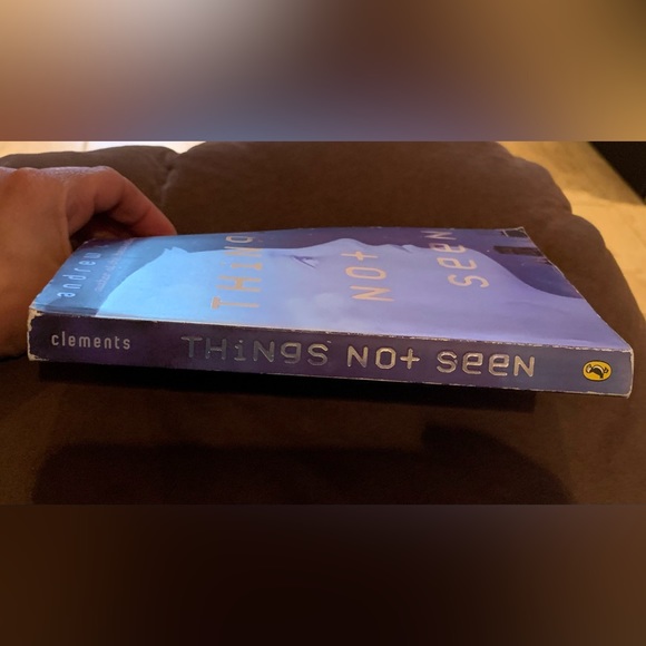 Things Not Seen By Andrew Clements Paperback Book - Picture 3 of 4